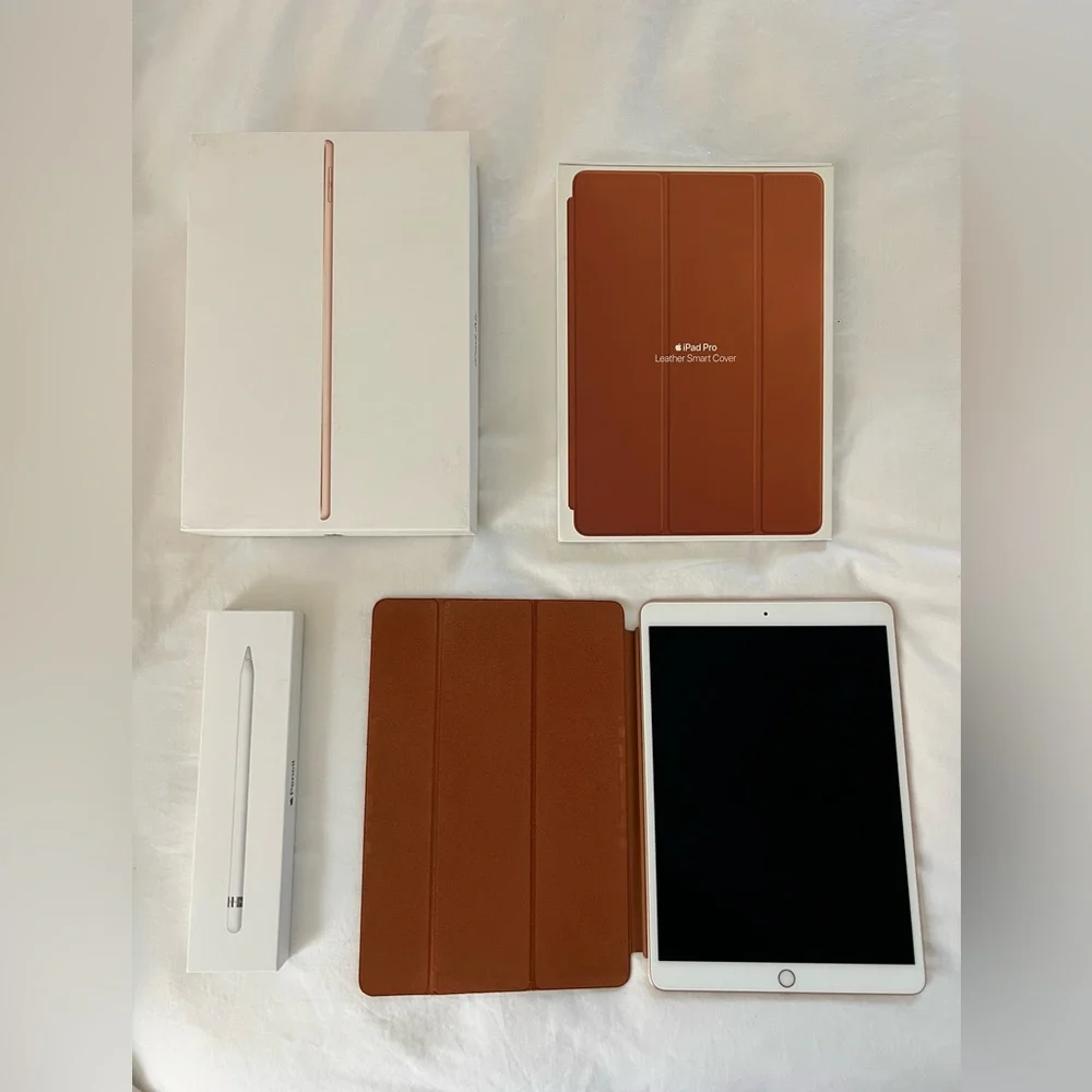 iPad Air 3, 64gb Rose Gold with Matching Leather Case